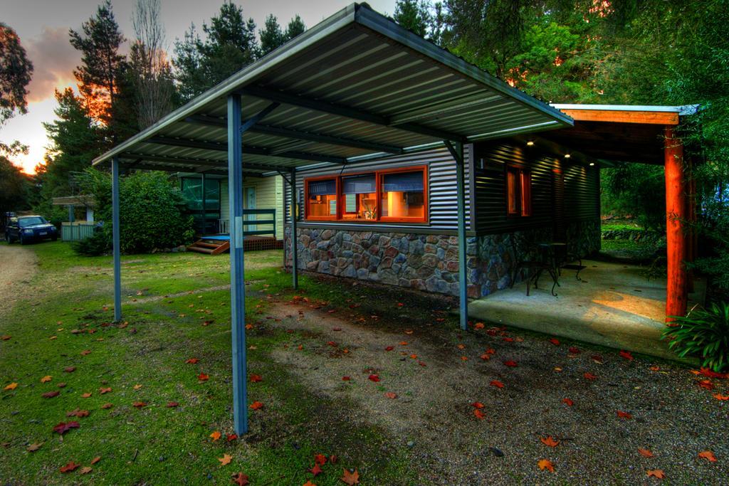 Riverview Caravan Park Porepunkah Exterior photo