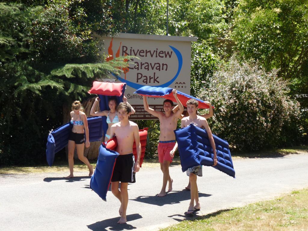 Riverview Caravan Park Porepunkah Exterior photo