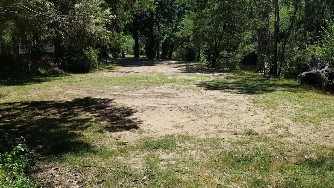 Riverview Caravan Park Porepunkah Exterior photo